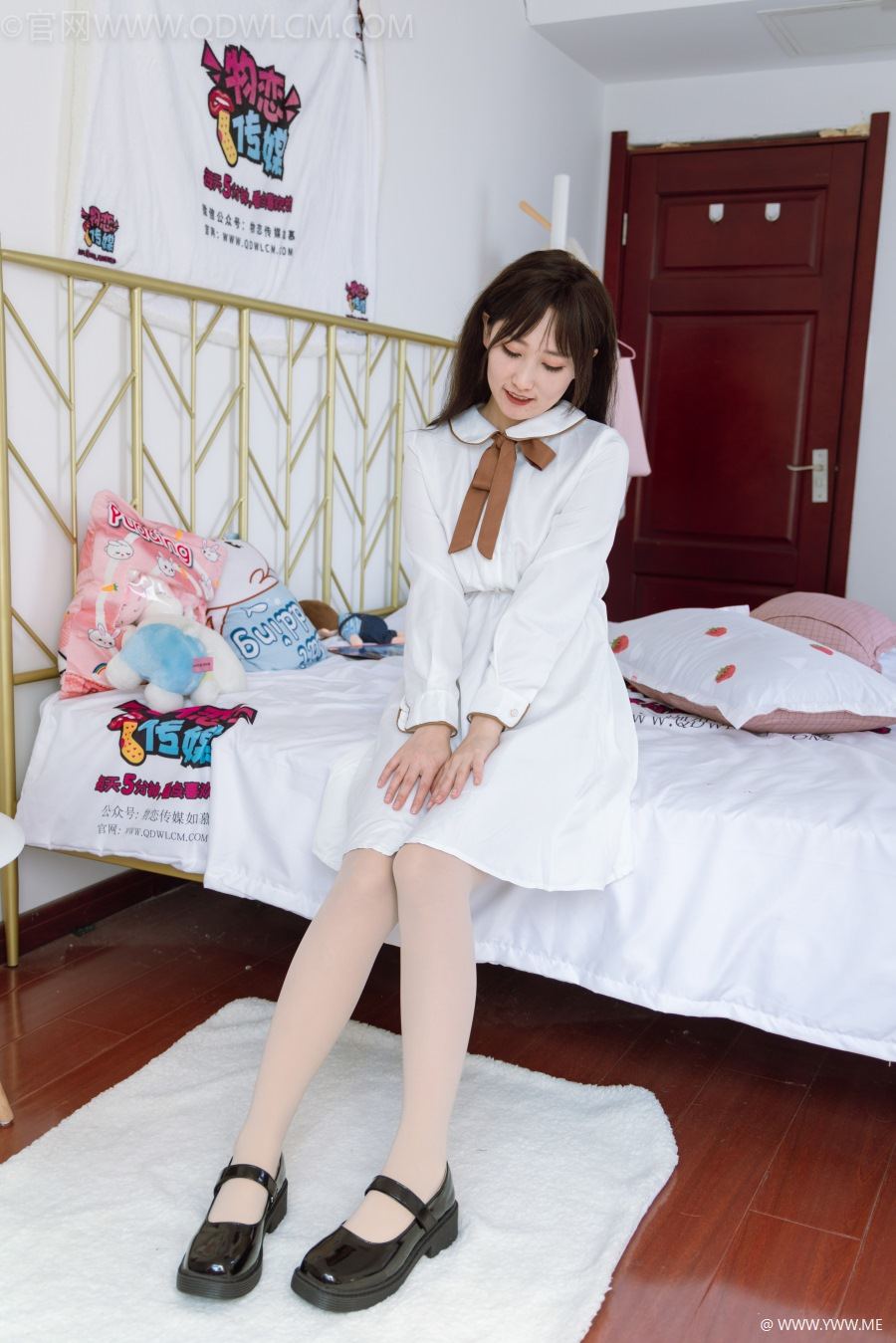物恋传媒 NO.1165 君君-彩色的梦-像素点