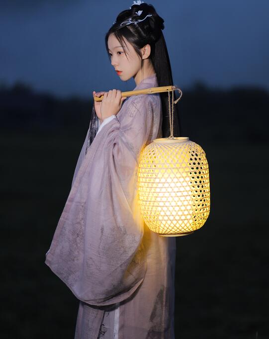 [YWW.ME] 2022.02.05 提灯照河山 一方伊人yi