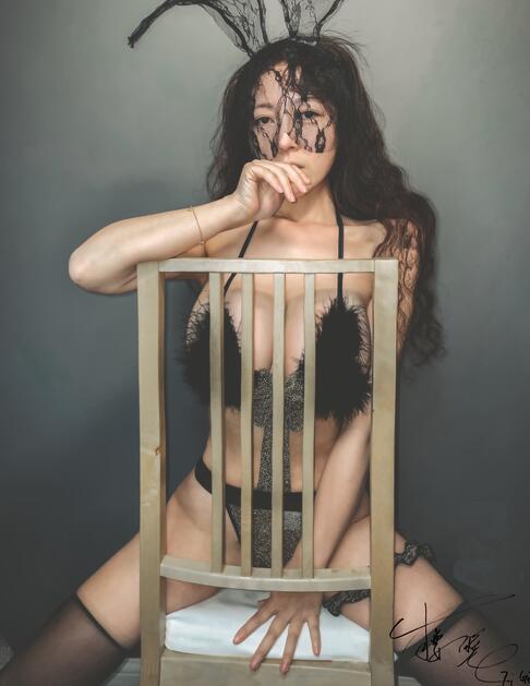 樱晚gigi – 粉丝群收费写真01