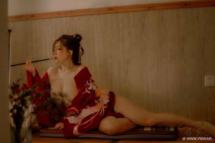 樱晚gigi – 粉丝群收费写真11 惊鸿-像素点