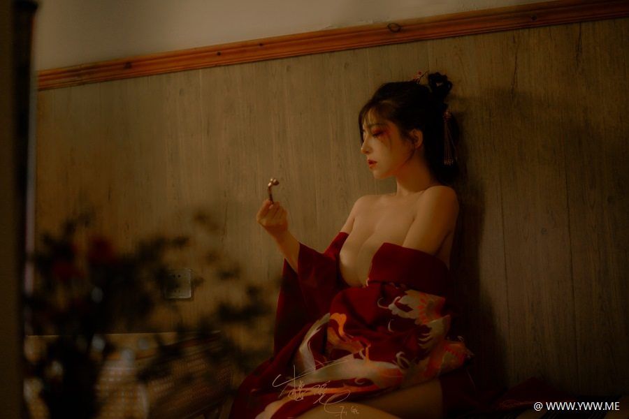 樱晚gigi – 粉丝群收费写真11 惊鸿-像素点