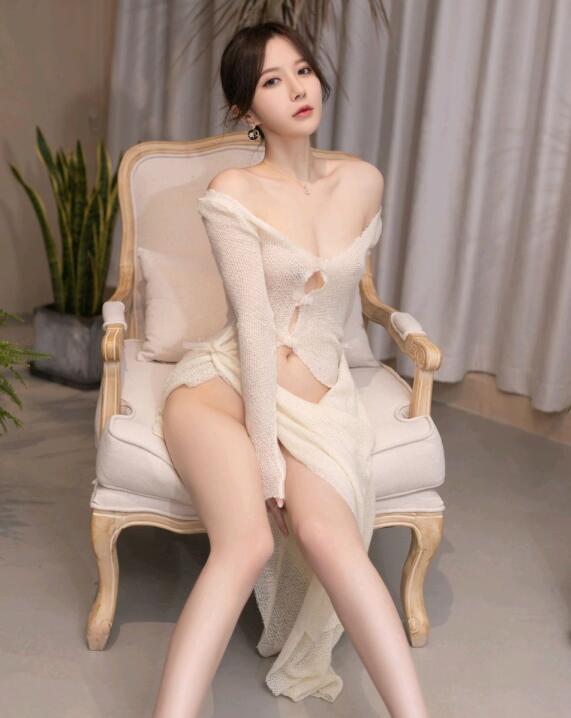 [XiuRen秀人网] 2022.06.24 No.5191 鱼子酱Fish 长裙美腿