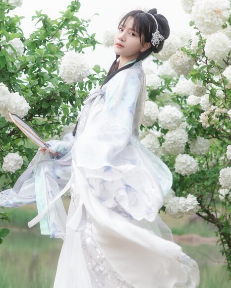 [YWW.ME] 2022.03.02 春日酒 秋山AkI