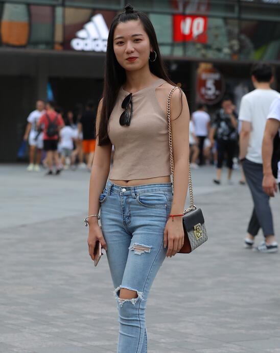 赛德克作品 精致甜美的破洞紧牛小女人