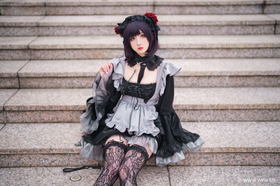 知名动漫Coser@rioko凉凉子 更衣人偶坠入爱河 喜多川海梦cos黑江雫女仆装(漫展+game)-像素点