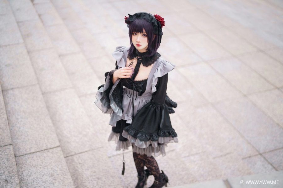 知名动漫Coser@rioko凉凉子 更衣人偶坠入爱河 喜多川海梦cos黑江雫女仆装(漫展+game)-像素点