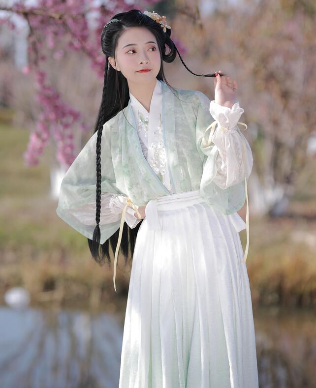 [YWW.ME] 2022.03.16 樱花 YunFleur