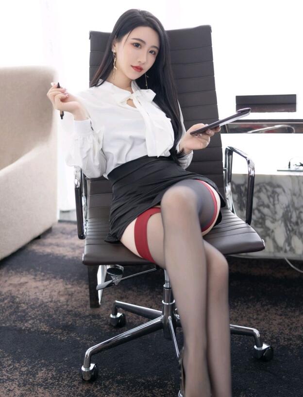 [XIAOYU语画界] 2022.07.13 VOL.819 Cherry樱桃酱 黑丝美腿