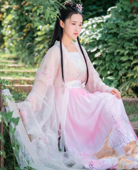 [YWW.ME] 2022.04.01 春日游园 小雨
