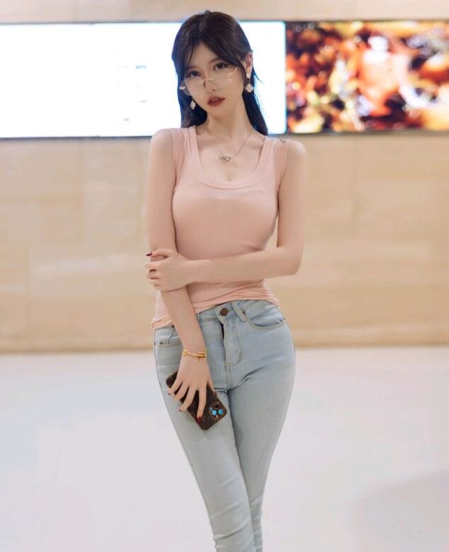 [XiuRen秀人网] 2022.07.20 No.5306 美桃酱 海南心愿旅拍