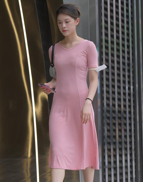 一始作品 长裙美女2