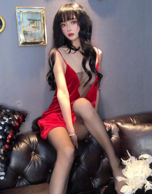 阿包也是兔娘 – 红丝绒睡衣
