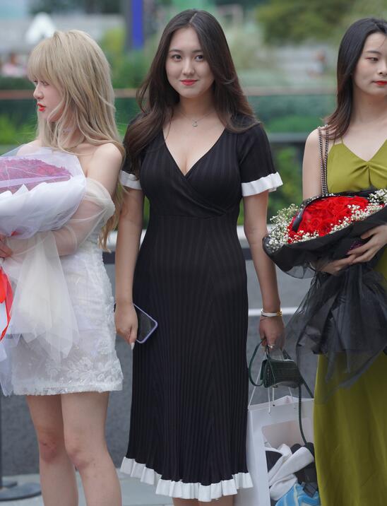 凯恩公爵作品 很有韵味的女孩儿