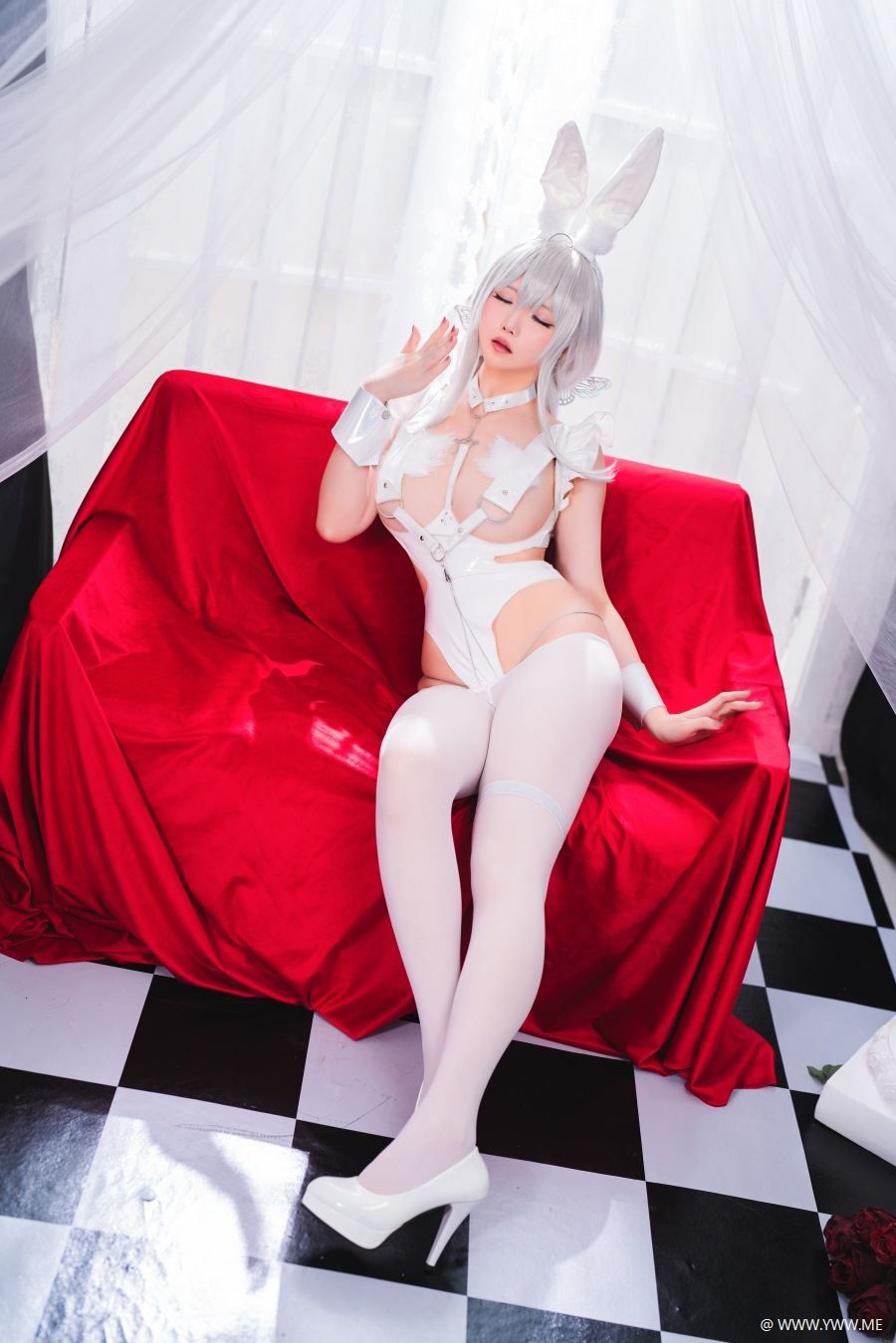 Coser小姐姐星之迟迟 VOL.118 恶毒慵懒的白兔-像素点