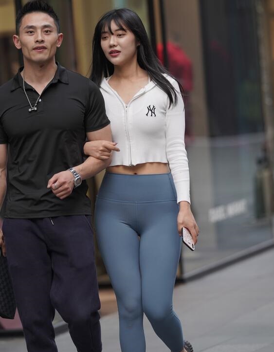 凯恩公爵作品 健身女孩 身材棒棒哒