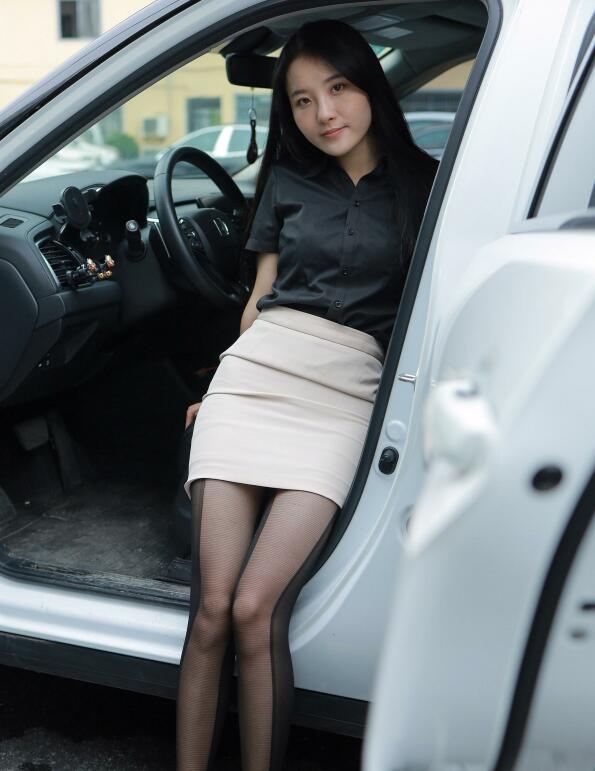 [IESS异思趣向] 2022.05.23 丝享家 1096：婉萍《黑丝女司机》