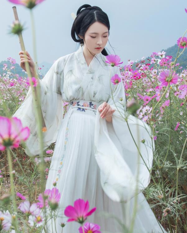[YWW.ME] 2022.05.23 娑萝 一个白鹿