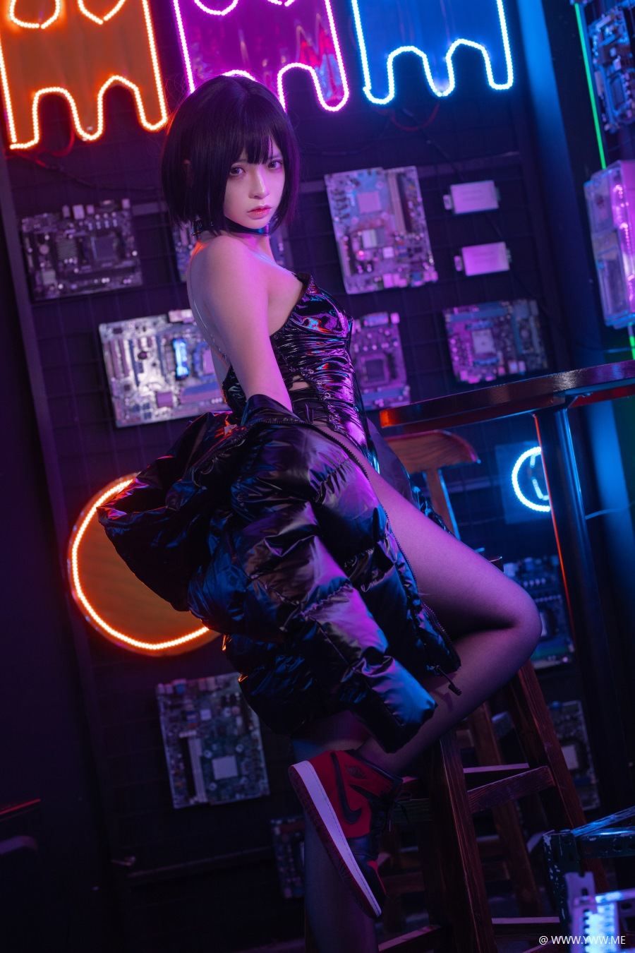 COS美女 疯猫ss – 赛博少女-像素点
