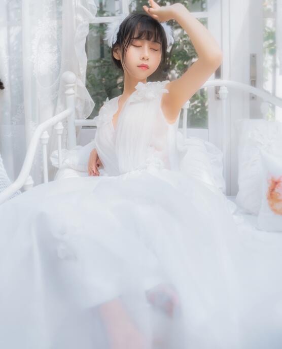 [YWW.ME] 2022.05.28 纯白花嫁 萌芽儿o0