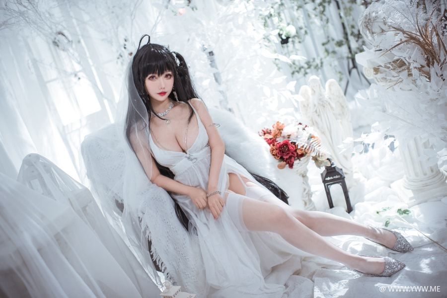 仙女月 – 大凤纯白婚纱-像素点
