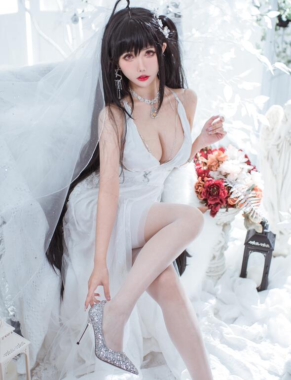 仙女月 – 大凤纯白婚纱
