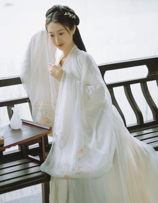 [YWW.ME] 2022.06.07 宛若清风 彩云