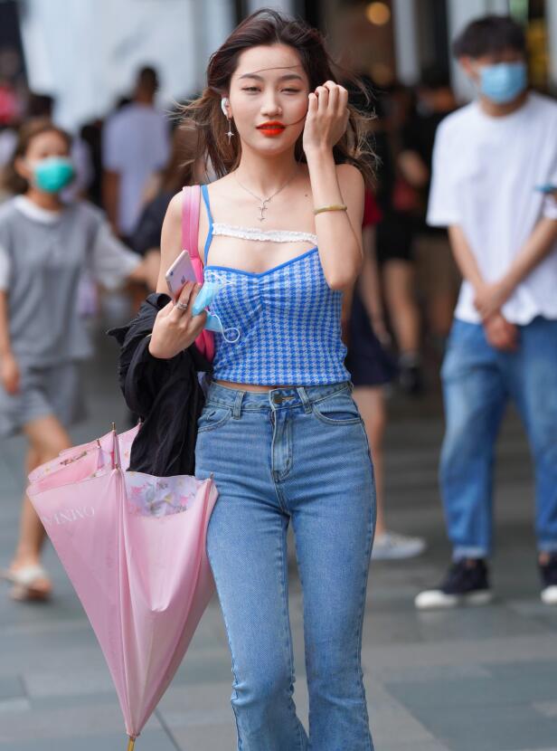 凯恩公爵作品 清秀可人的女孩