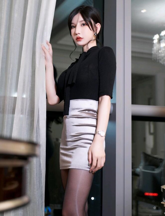 [XiuRen秀人网] 2022.10.28 No.5777 周于希Sally 黑丝美臀