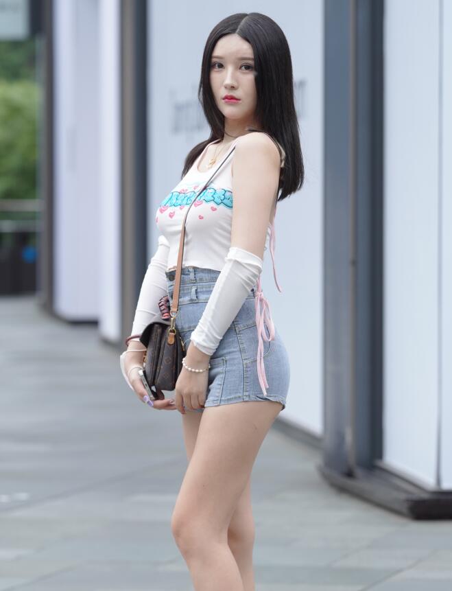 凯恩公爵作品 热裤美眉3