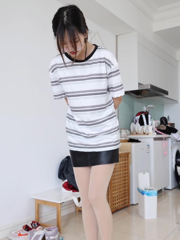 [BoBoSocks袜啵啵] 积分限定作品 NO.001 小甜豆-平底鞋、厚黑丝、厚肉丝、踩东西剧情