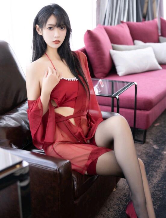 [XiuRen秀人网] 2022.11.14 No.5850 林子遥 美腿丝袜