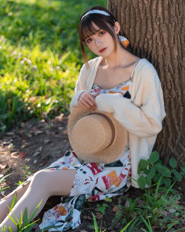 [YWW.ME] 2022.06.27 地肤花开 兔子Zzz不吃胡萝卜