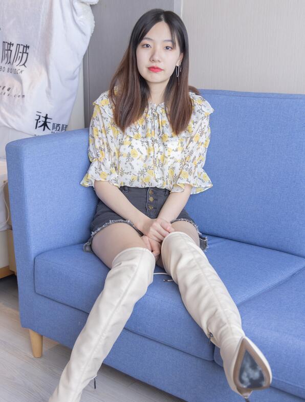 [BoBoSocks袜啵啵] NO.136 小甜豆-高跟长靴、白棉袜（花絮版）