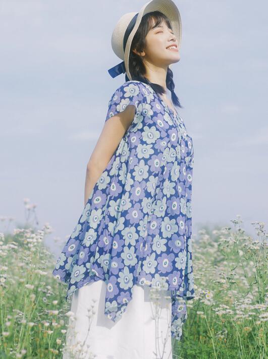 [YWW.ME] 2022.07.06 初夏的花海 一只阿梦崽