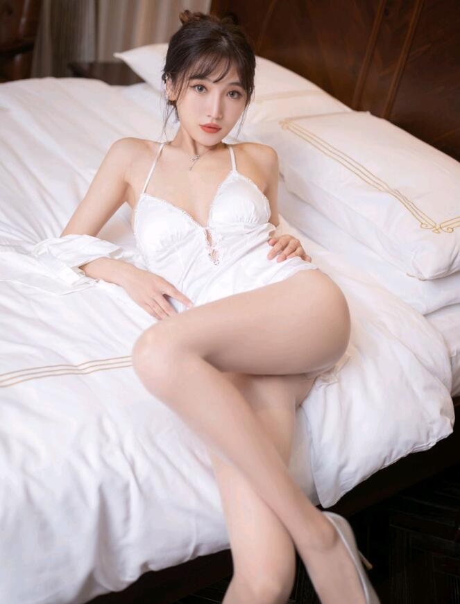 [XiuRen秀人网] 2022.12.08 No.5973 陆萱萱 丝袜美腿