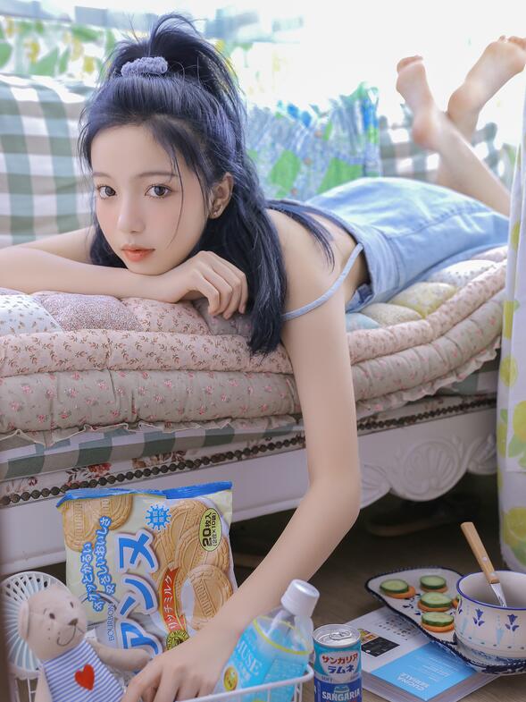 [YWW.ME] 2022.07.12 夏の光合体 兮嘻嘻-