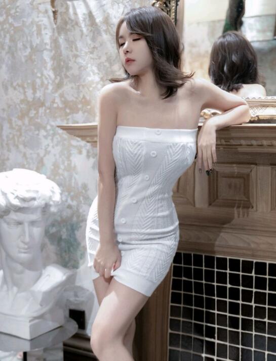 [XiuRen秀人网] 2022.12.13 No.5988 雅雯 黑丝美腿