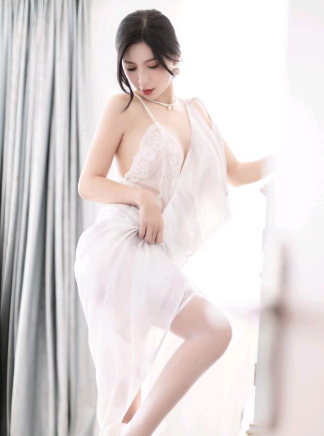 [XIAOYU语画界] 2022.12.14 VOL.925 小蛮妖Yummy 丝袜美腿