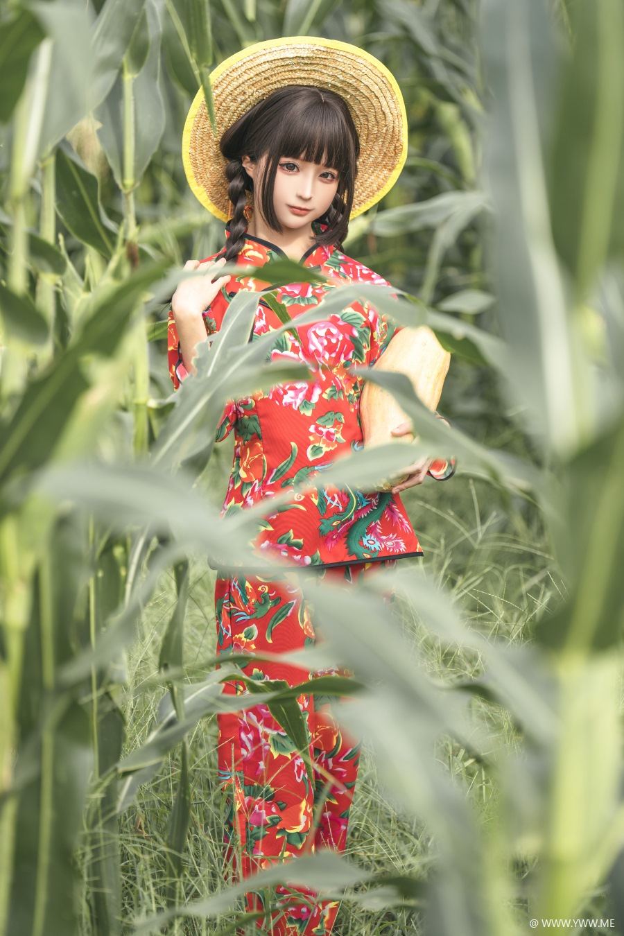 知名Coser@蠢沫沫 苞米地的故事-像素点