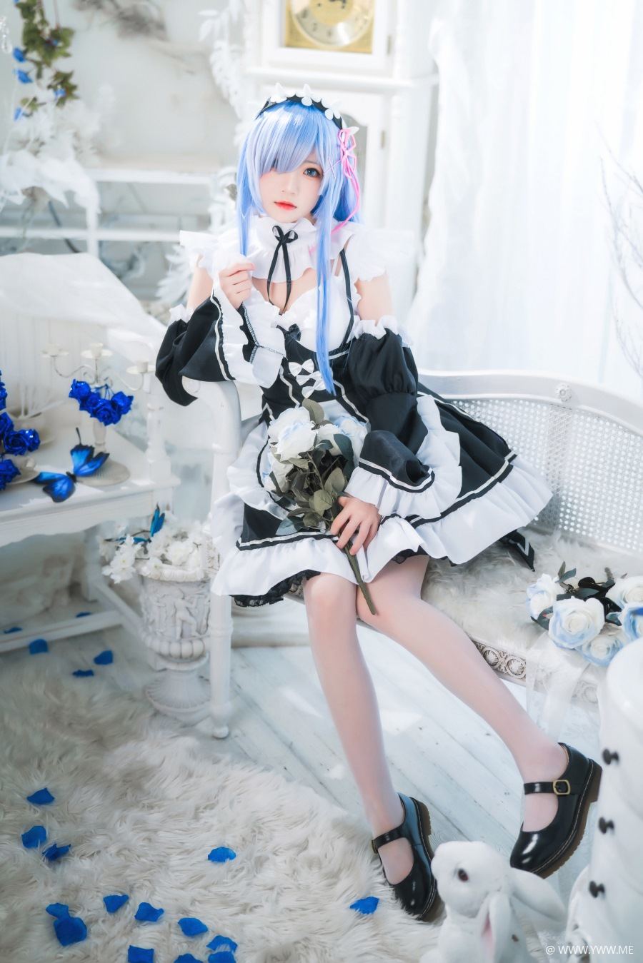 萝莉风COS 桜桃喵 – 长发蕾姆01-像素点