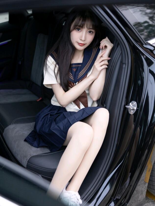 [XiuRen秀人网] 2023.01.12 No.6126 林星阑 制服美腿