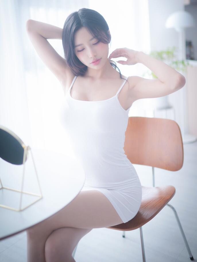 [BlueCake] YeonYu – Real Boob (RED.Ver + Video)