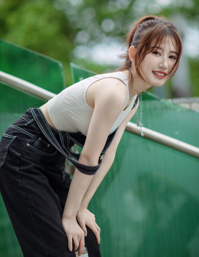 [YWW.ME] 2022.07.29 夏日的微风 佩佩