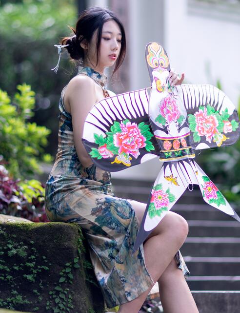 [YWW.ME] 2022.08.02 只此青绿 菠萝包