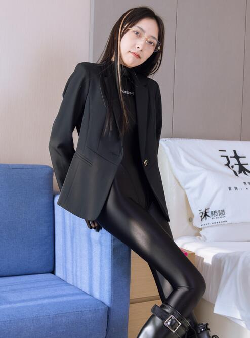 [BoBoSocks袜啵啵] NO.164 稚予-长靴、五指袜黑丝、裤里丝、丝袜手套、连体服（花絮版）