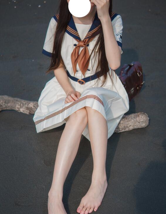 [台湾Limerence] 海蓝白皙希腊脚JK盛夏服海边戏水