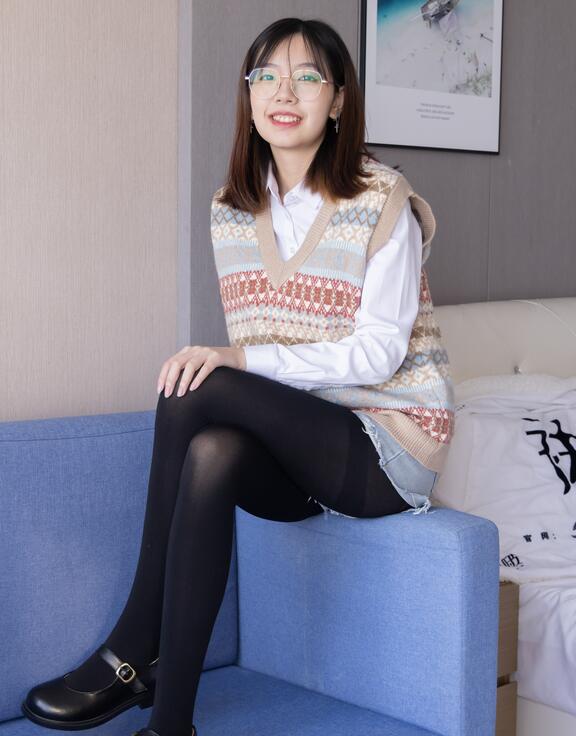[BoBoSocks袜啵啵] NO.169 小甜豆-黑皮鞋、厚黑丝、厚肉丝（花絮版）