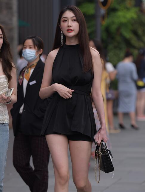 视觉冲击作品 长腿美女