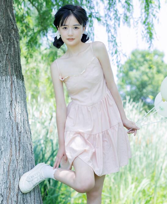 [YWW.ME] 2022.08.19 雀斑少女的夏日绮梦 小怡妹妹cute