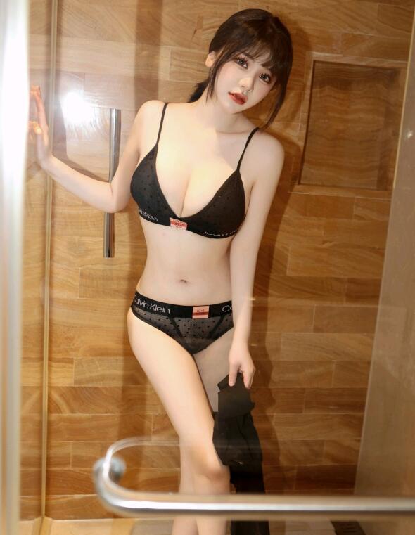[XiuRen秀人网] 2023.02.20 No.6289 桃桃子_ 健身美腿